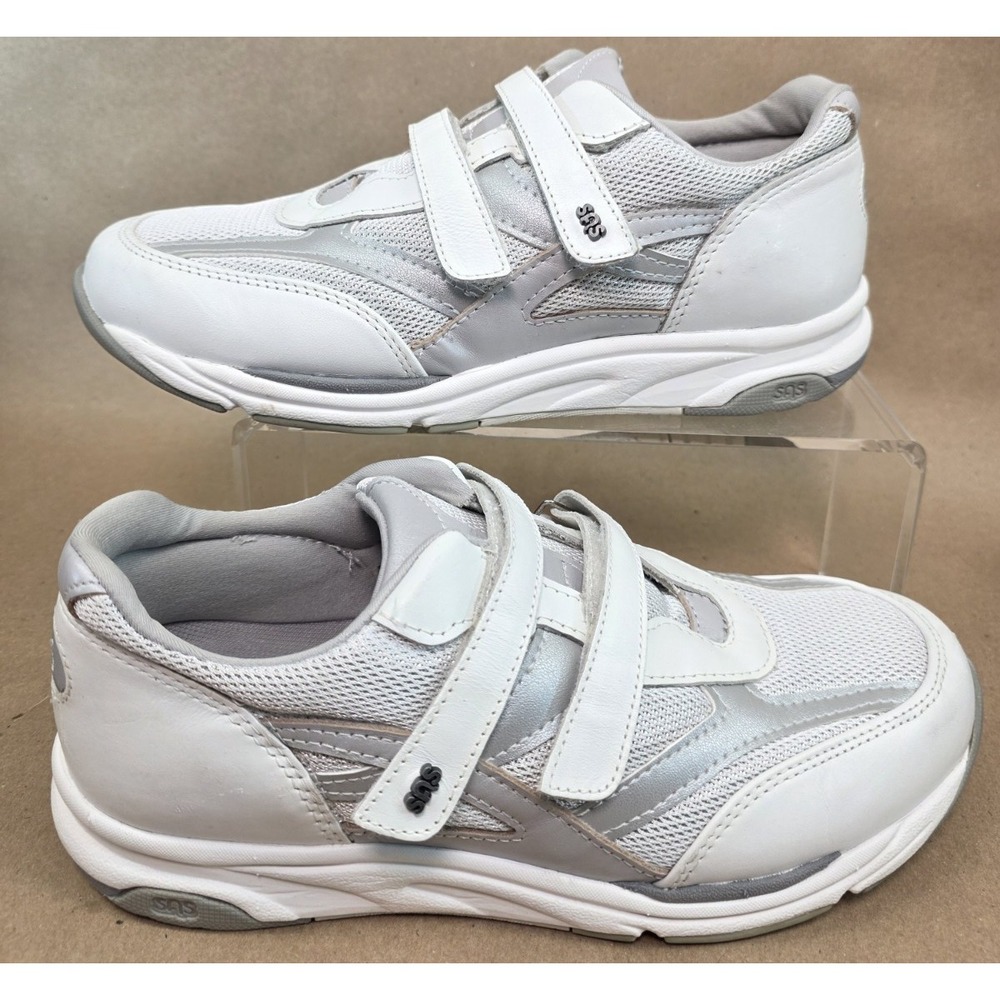 SAS (sz 9 W)  Womens TMV Tri Pad Comfort Walking Shoes White Silver Straps Wide